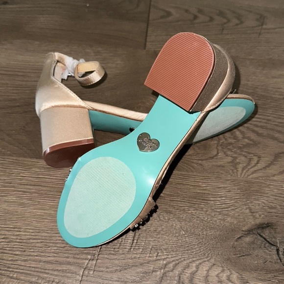 Betsey Johnson Mel Block Heel Dress Sandals - Picture 10 of 10